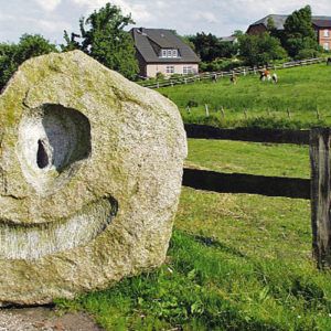 Akrobaten, Rollkörper, Denkzeichen – ein breites Spektrum moderner Bildhauerei.